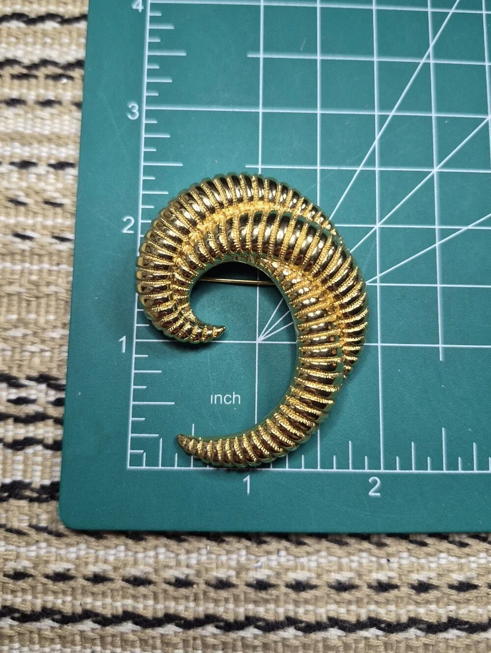 Monet Vintage Aries Ram Horn Ribbed Textured Crescent Statement Brooch 2.25